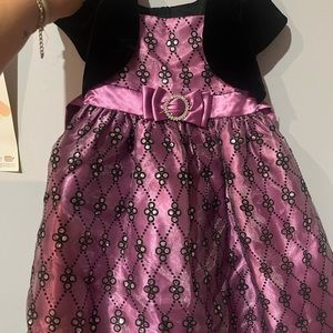 Dress size 4 for girls